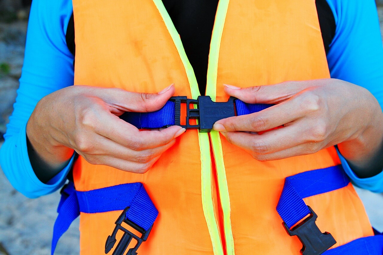 Спасательный жилет